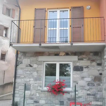 Cozy In 70 M² With Mountain View Terrace شقة